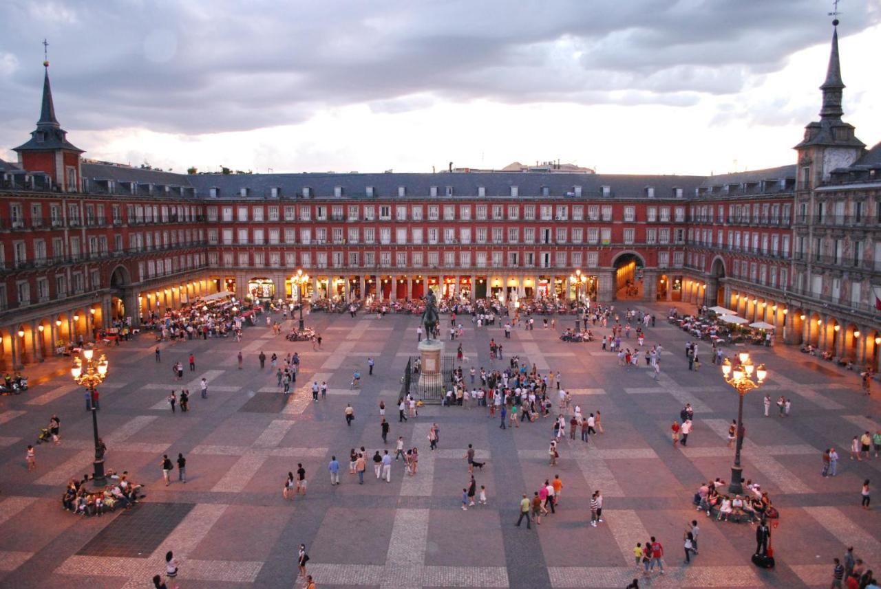 Nuevo Elegante Piso Vintage En Plena Plaza Mayor Мадрид Экстерьер фото